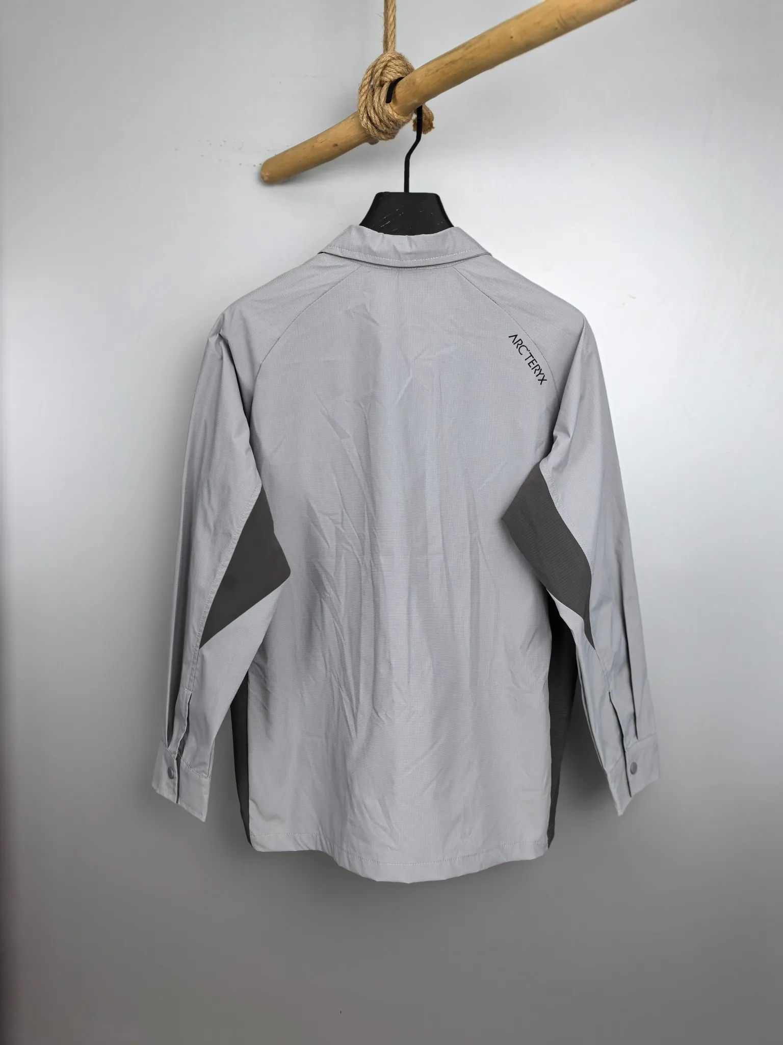 ARCTERYX 2025 Z 。 ， ， ， 、 、Breathable、 ， ， 。 Breathable ， ， 。 ， ， New Arrival ， ， 、 、 Breathable、 。 ， ， Versatile 。 ，Classic Versatile ， ， ！S—2XL